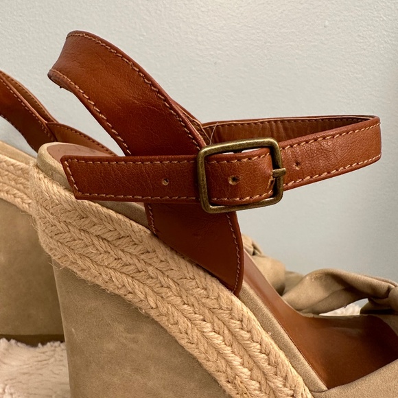 Material Girl Wedges - Picture 3 of 6